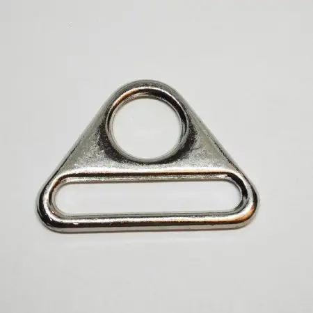 пряжка для сумок треугольная никель